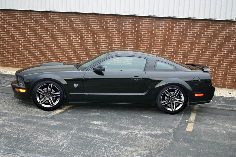 mustang gt 2010. 2010 Mustang GT Wheel and