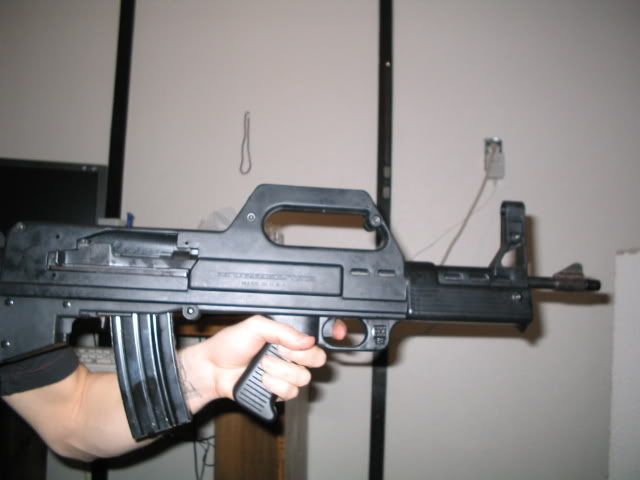 http://i20.photobucket.com/albums/b206/LostPerfectFlaw/mini/mini14bullpup006.jpg