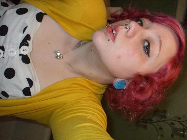 Septum piercing, Pink hair septum piercing risks. Septum piercing, Pink hair