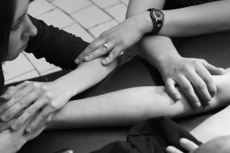 IMAGE: http://i20.photobucket.com/albums/b210/airmotive/Kristen/IMG_2587BW.jpg