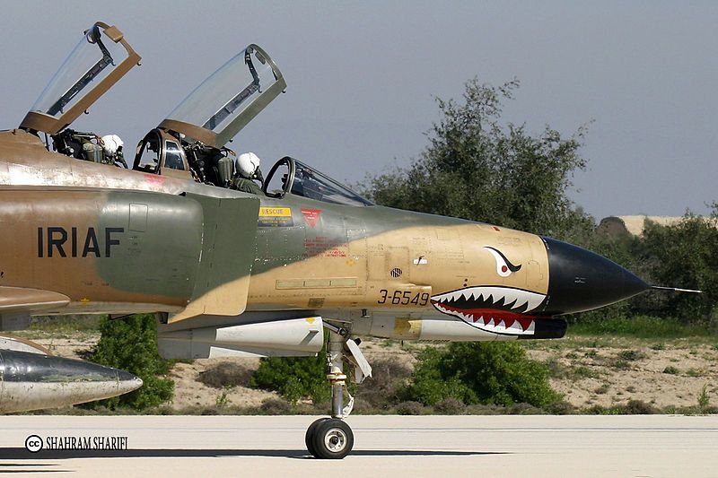 An_IRIAF_F-4E_in_Bushehr_Airbase_zpshtxzwdic.jpg