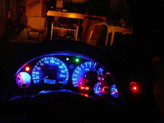 http://i20.photobucket.com/albums/b213/toddy4281/Current%20Buggy/Cluster_night.jpg