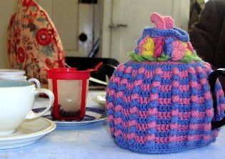 breakfast tea cosy