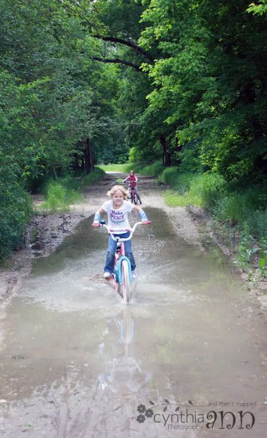 IMAGE: http://i20.photobucket.com/albums/b220/ToadMum/cynthia%20ann%20photography/IMG_2597.jpg