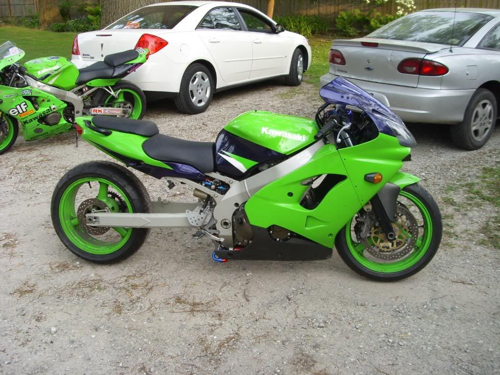 Hello, New here, This is my turbo zx9 Page 2