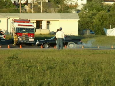 http://i20.photobucket.com/albums/b227/DanYaklich/Flashlight%20drags/PICT0038.jpg
