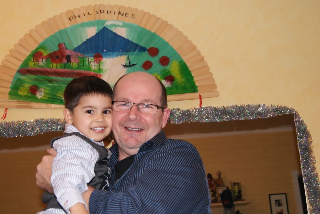 Kevin en papa kerstmis 2011