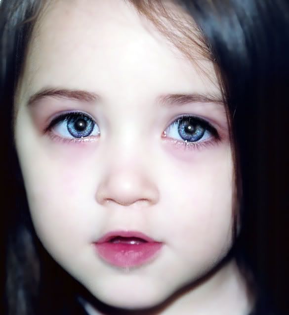 IMAGE: http://i20.photobucket.com/albums/b240/goldfishncrackers/2828.jpg