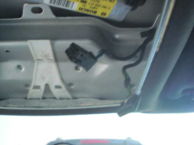 vwvortex com help figuring out where this cables goes