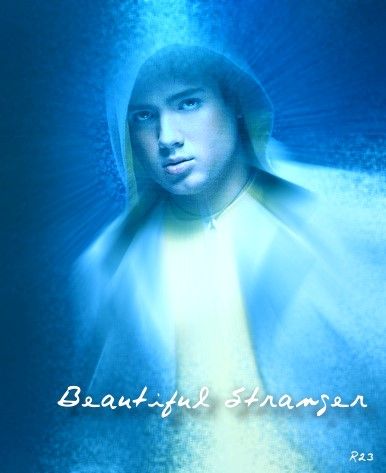 beautifulstranger_R23.jpg