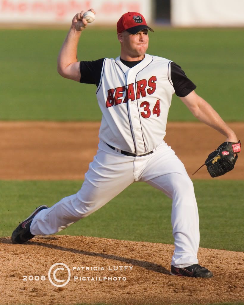 IMAGE: http://i20.photobucket.com/albums/b243/pigtailpat/_MG_0221.jpg