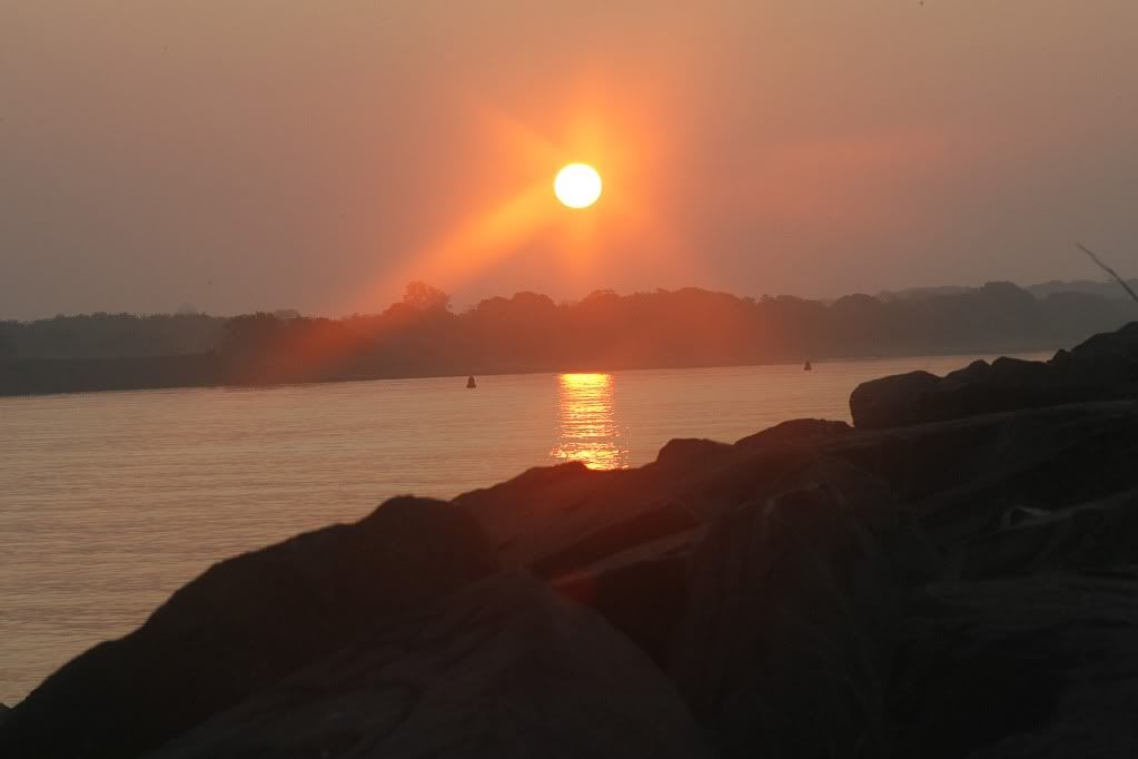 IMAGE: http://i20.photobucket.com/albums/b243/pigtailpat/first-attempt.jpg