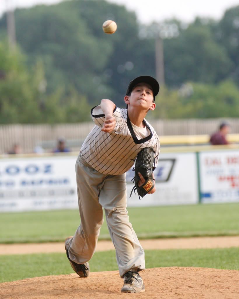 IMAGE: http://i20.photobucket.com/albums/b243/pigtailpat/sigma%20test/delivery.jpg