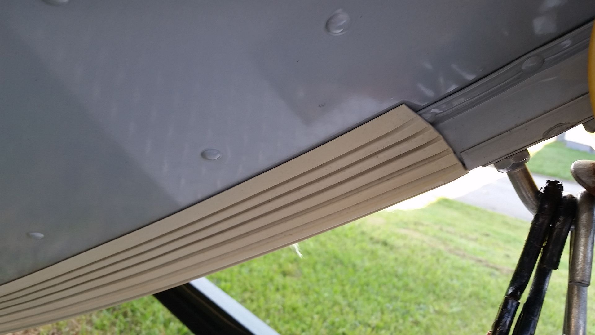 Anybody put a keel guard on an aluminum boat?