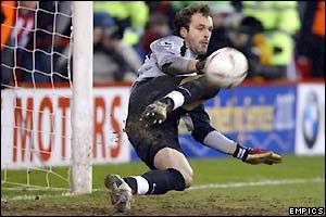 almunia_empics300.jpg