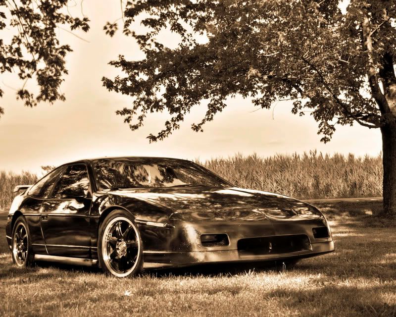 IMAGE: http://i20.photobucket.com/albums/b246/BermyFunk/Fiero1of1.jpg