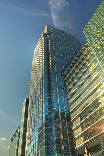 IMAGE: http://i20.photobucket.com/albums/b246/JACKMCENTIRE/DPP1_0001_2_3_tonemapped.jpg