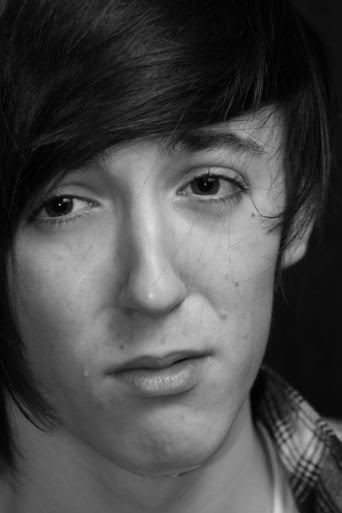 IMAGE: http://i20.photobucket.com/albums/b246/JACKMCENTIRE/DPP1_0001small.jpg