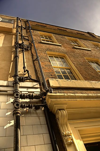 IMAGE: http://i20.photobucket.com/albums/b246/JACKMCENTIRE/DPP4_0001_2_3_tonemapped.jpg