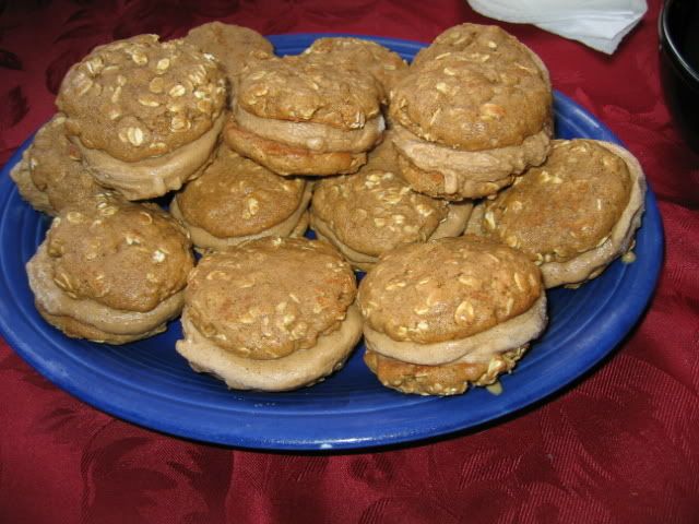 Oatmeal Cookie w/ Brown Sugar Cinnamon Ice Cream