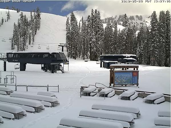 donner summit snow pictures. drive up to Donner Summit