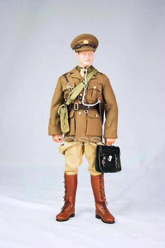 1//6 WW2 British General Cap Badges and Officers pips and crowns