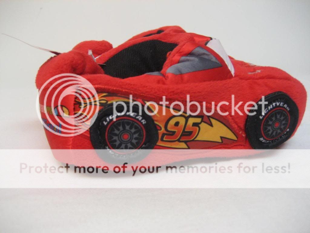 DISNEY CARS 2 LIGHTNING MCQUEEN RED RACE CAR SLIPPERS BOYS XL 11/12 